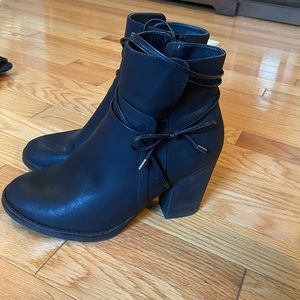 Limelight black heeled booties